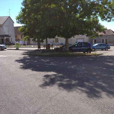 Gite De La Danse La Roche-en-Brenil Kültér fotó